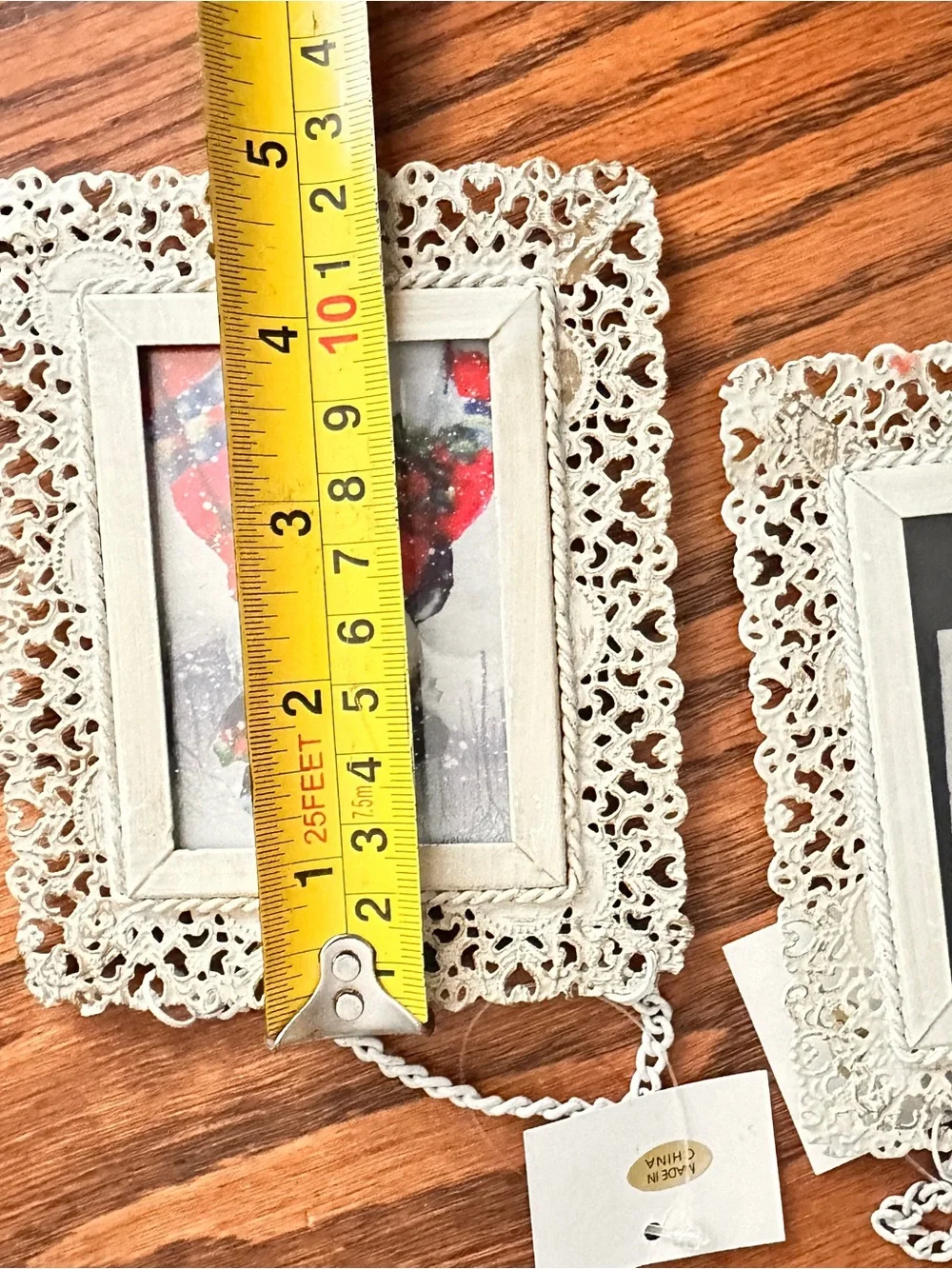 Lot of 2 metal 2x3 ornate white frames